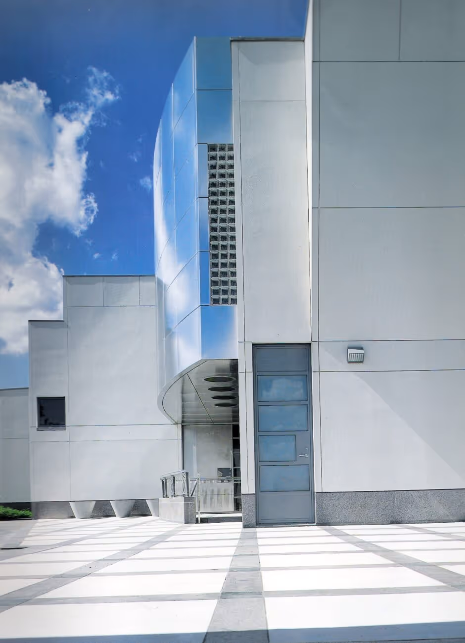 A side view of the home of Michael Dell